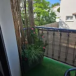 De Charme , Royan, Proche Avec Balcon. * Royan