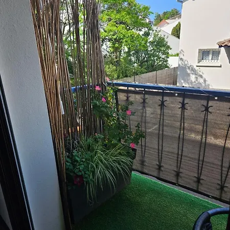 De Charme , Royan, Proche Avec Balcon. * Royan